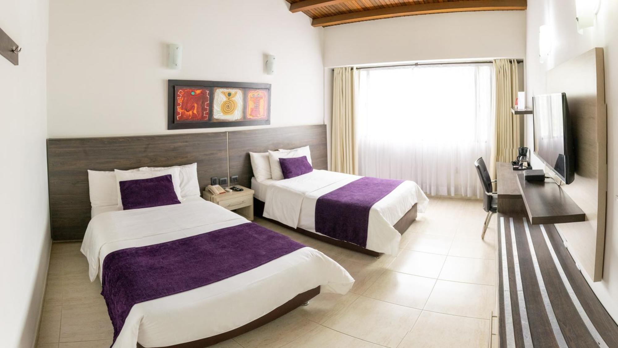 Hotel San Juan Internacional Girón エクステリア 写真